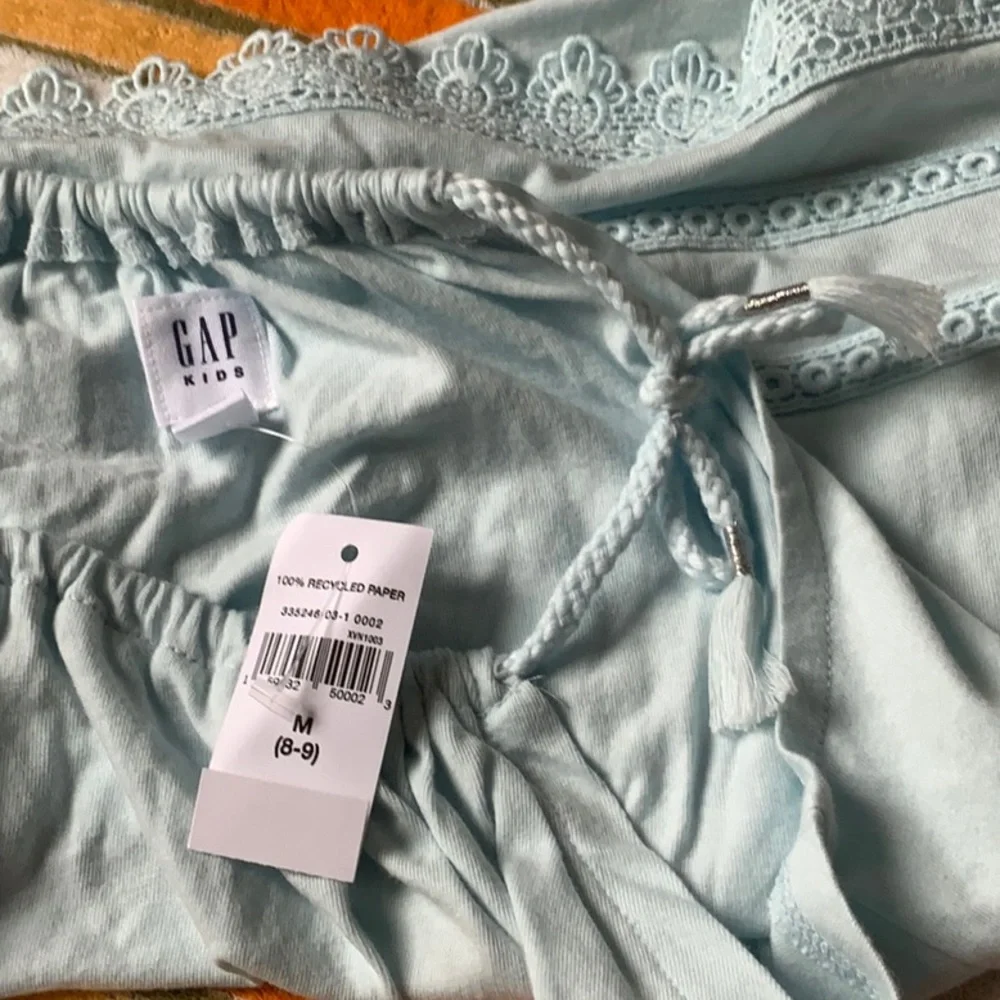 NWT Gap girls lace tank top in medium 8-9